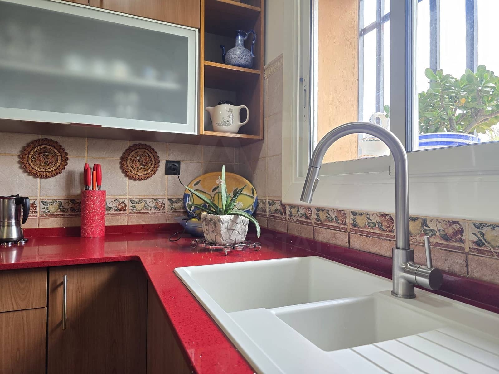 4 camera da letto Villa in vendita in Barcelona citta con garage - 290.000 € (Rif: 9987453)