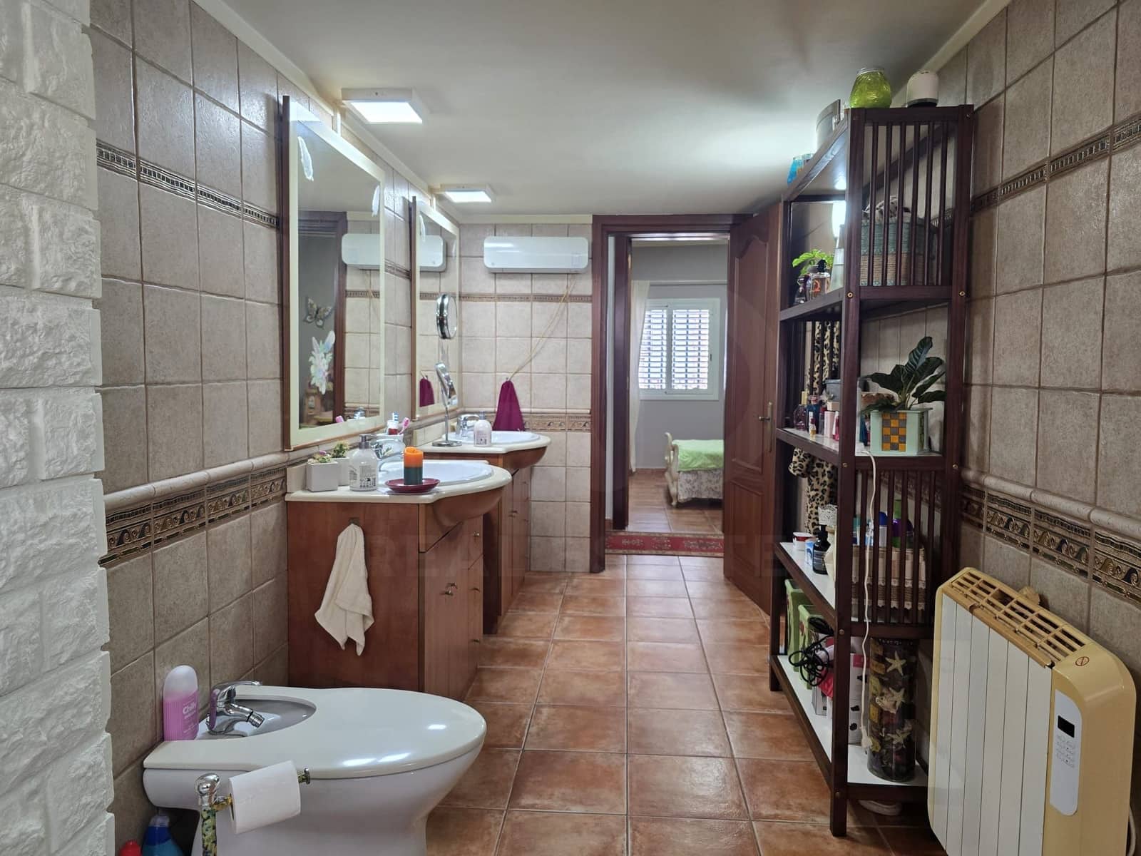 4 camera da letto Villa in vendita in Barcelona citta con garage - 290.000 € (Rif: 9987453)