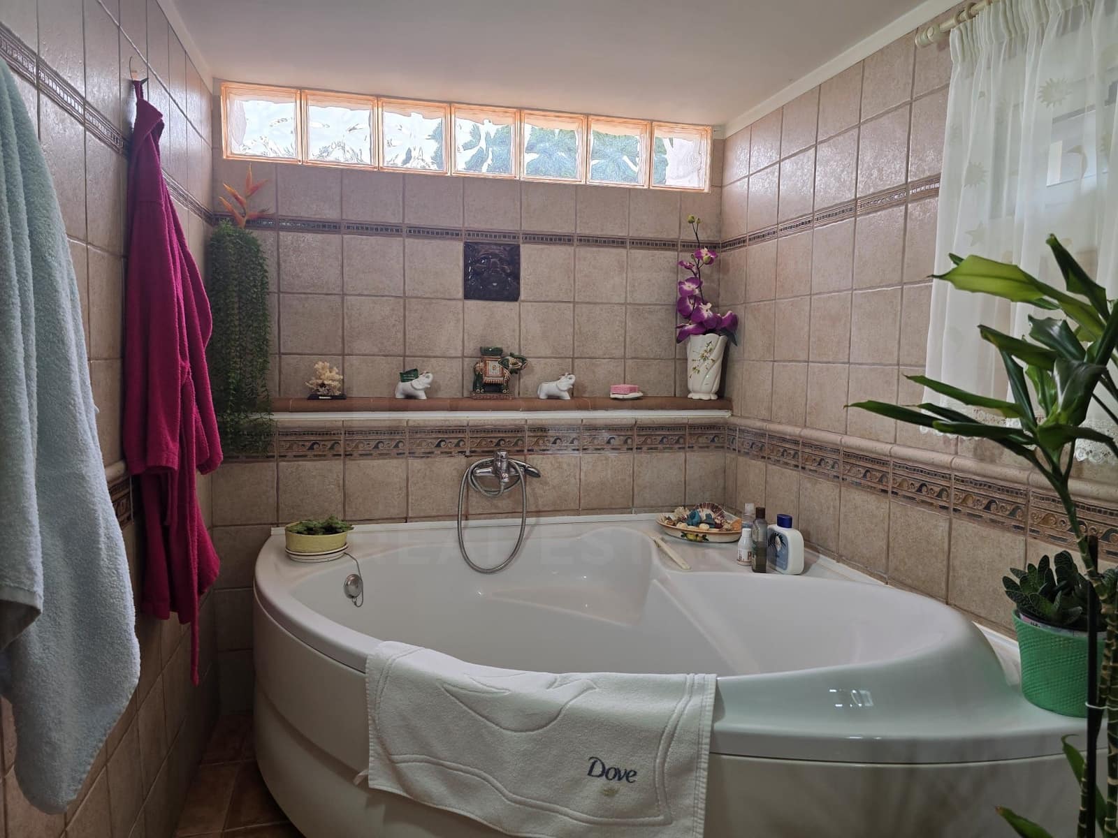 4 camera da letto Villa in vendita in Barcelona citta con garage - 290.000 € (Rif: 9987453)