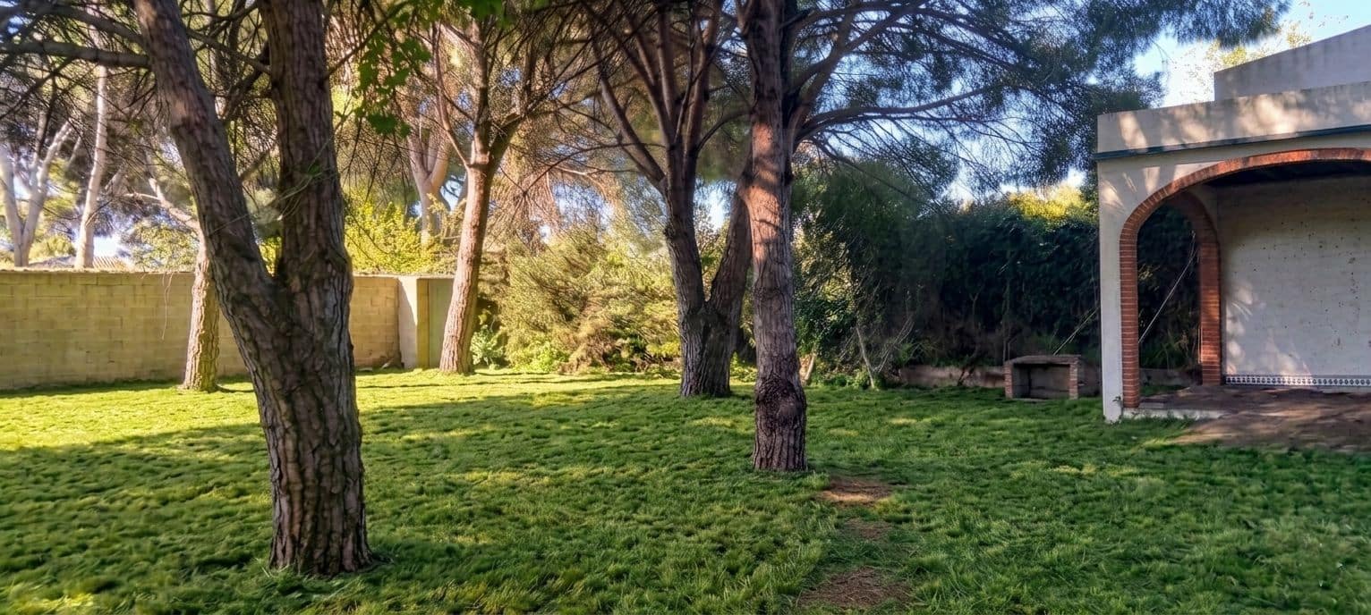 Grond te koop in Cadiz stad - € 300.000 (Ref: 9987454)