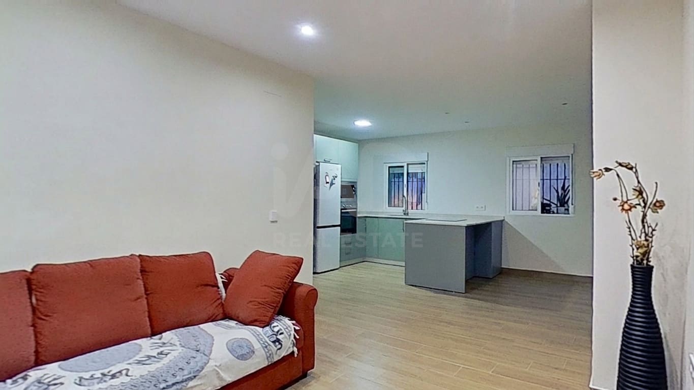 2 bedroom Apartment for sale in Cadiz city - € 226,100 (Ref: 9987455)