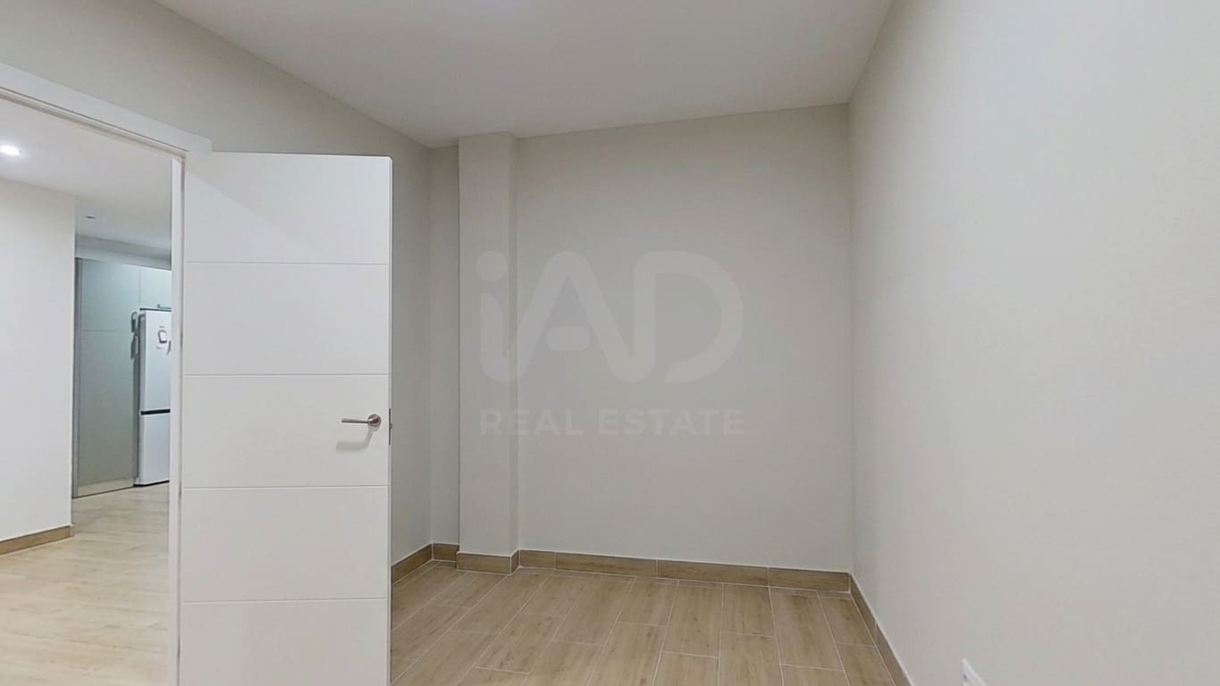 2 bedroom Apartment for sale in Cadiz city - € 226,100 (Ref: 9987455)