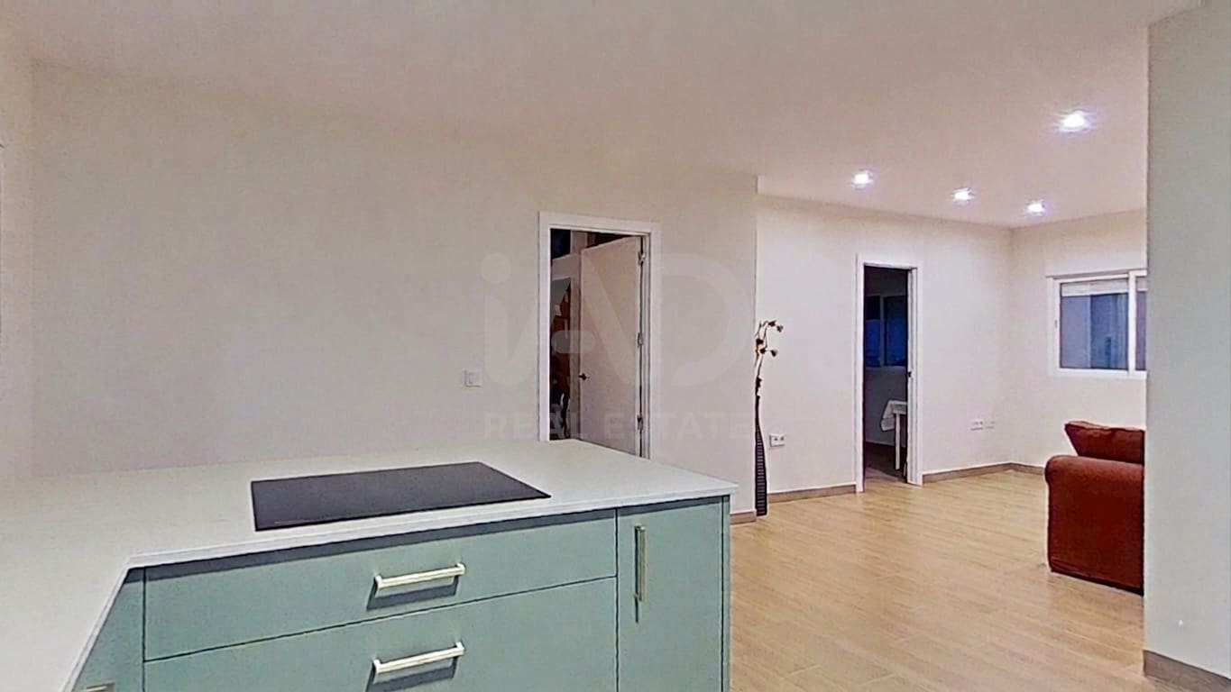 2 bedroom Apartment for sale in Cadiz city - € 226,100 (Ref: 9987455)