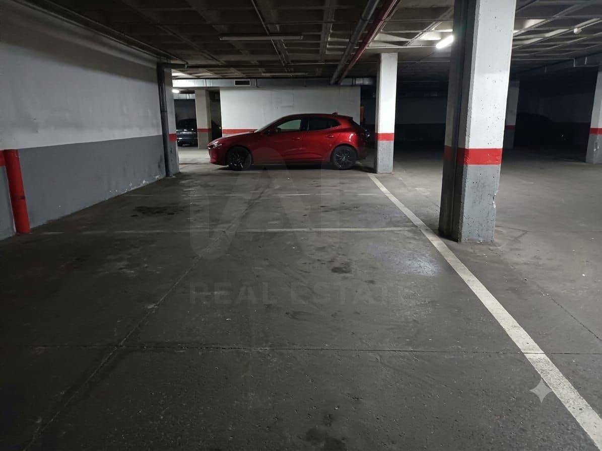 Garage til salg i Madrid by - € 20.573 (Ref: 9987458)