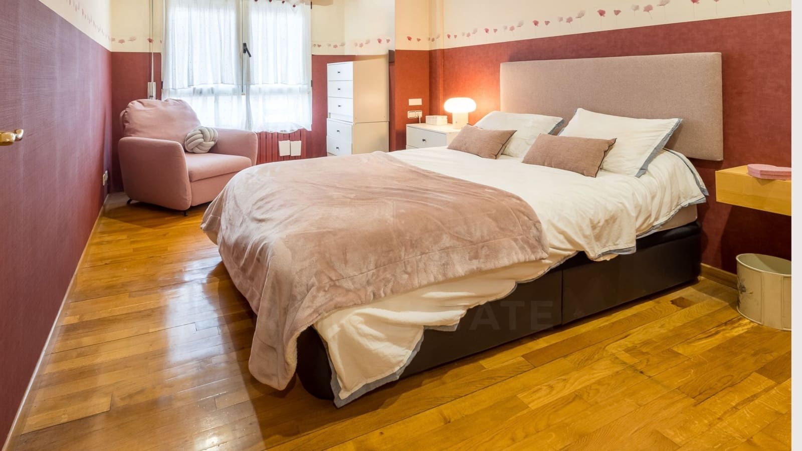 4 chambre Villa/Maison Mitoyenne à vendre à Arnedo avec piscine garage - 425 000 € (Ref: 9987459)