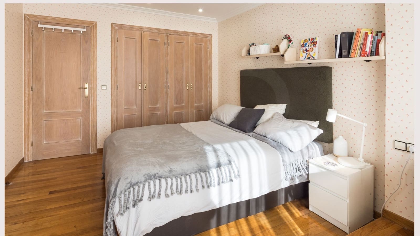 4 chambre Villa/Maison Mitoyenne à vendre à Arnedo avec piscine garage - 425 000 € (Ref: 9987459)