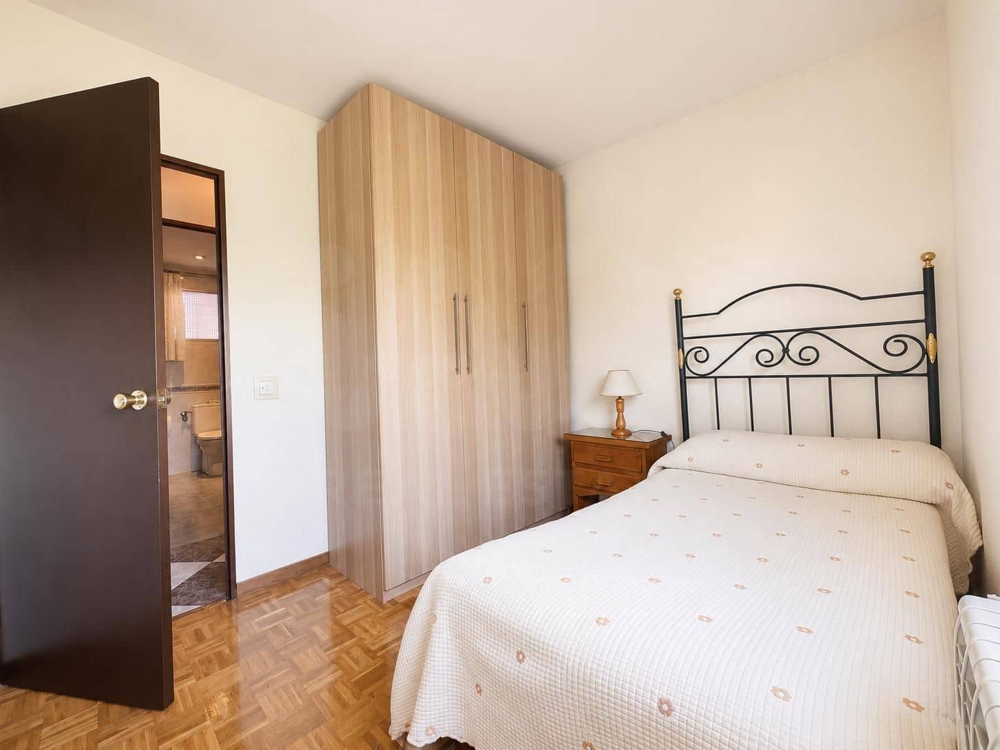 3 sovrum Lägenhet till salu i Madrid stad - 279 000 € (Ref: 9987460)