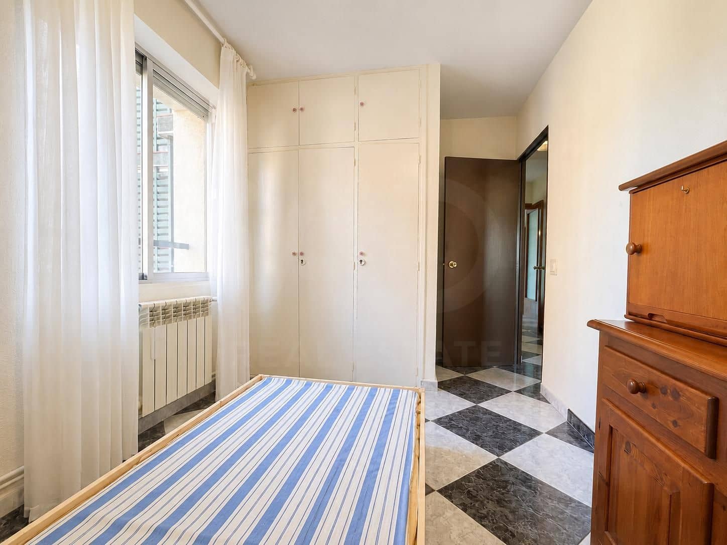 3 sovrum Lägenhet till salu i Madrid stad - 279 000 € (Ref: 9987460)