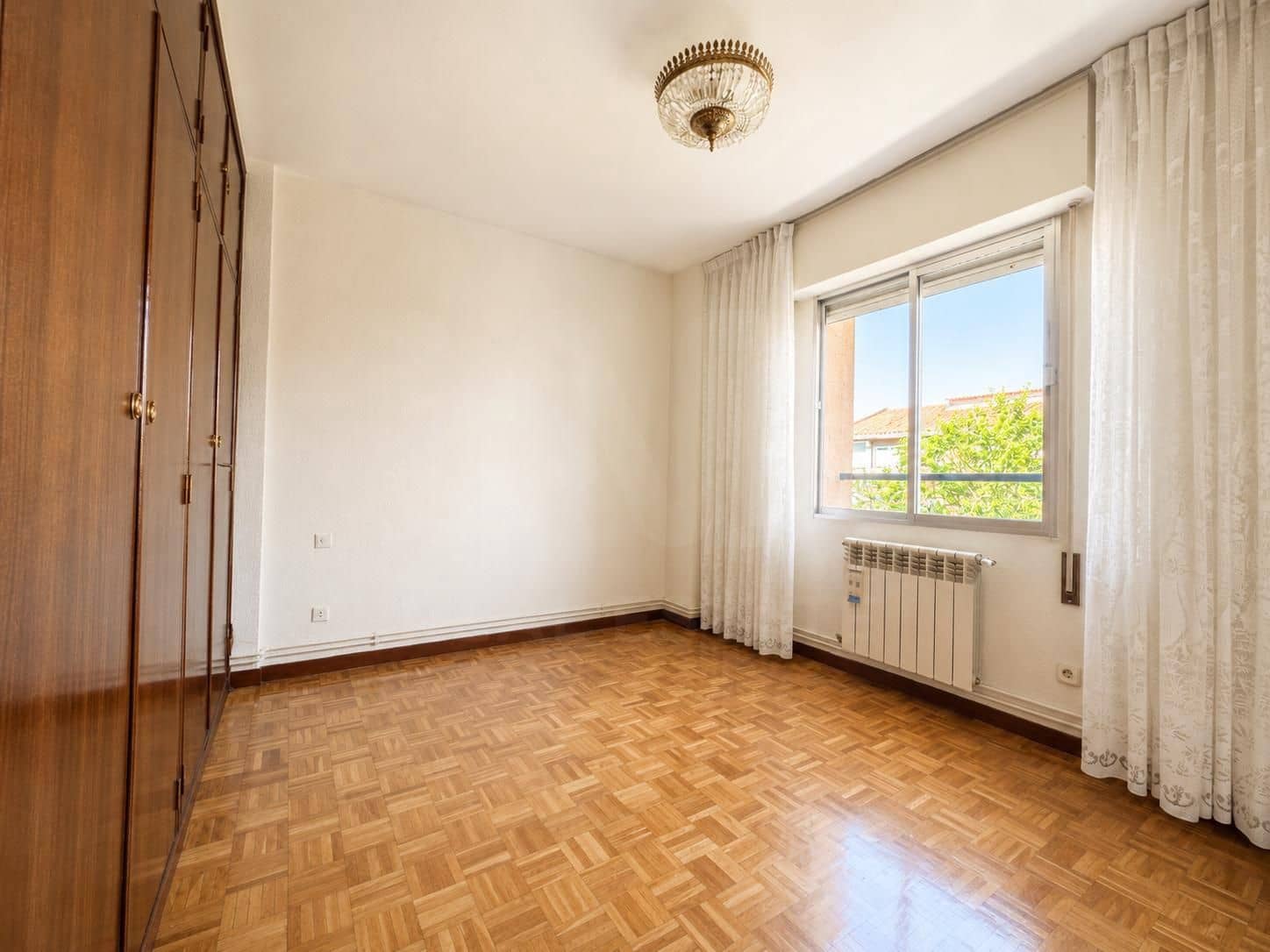 3 sovrum Lägenhet till salu i Madrid stad - 279 000 € (Ref: 9987460)