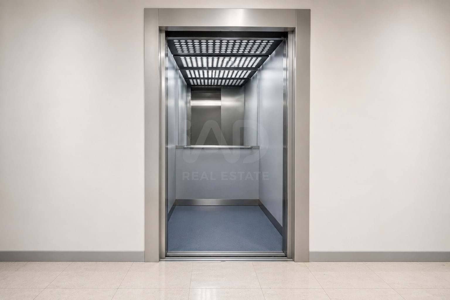 Erhverv til salg i Valladolid by - € 650.000 (Ref: 9987466)
