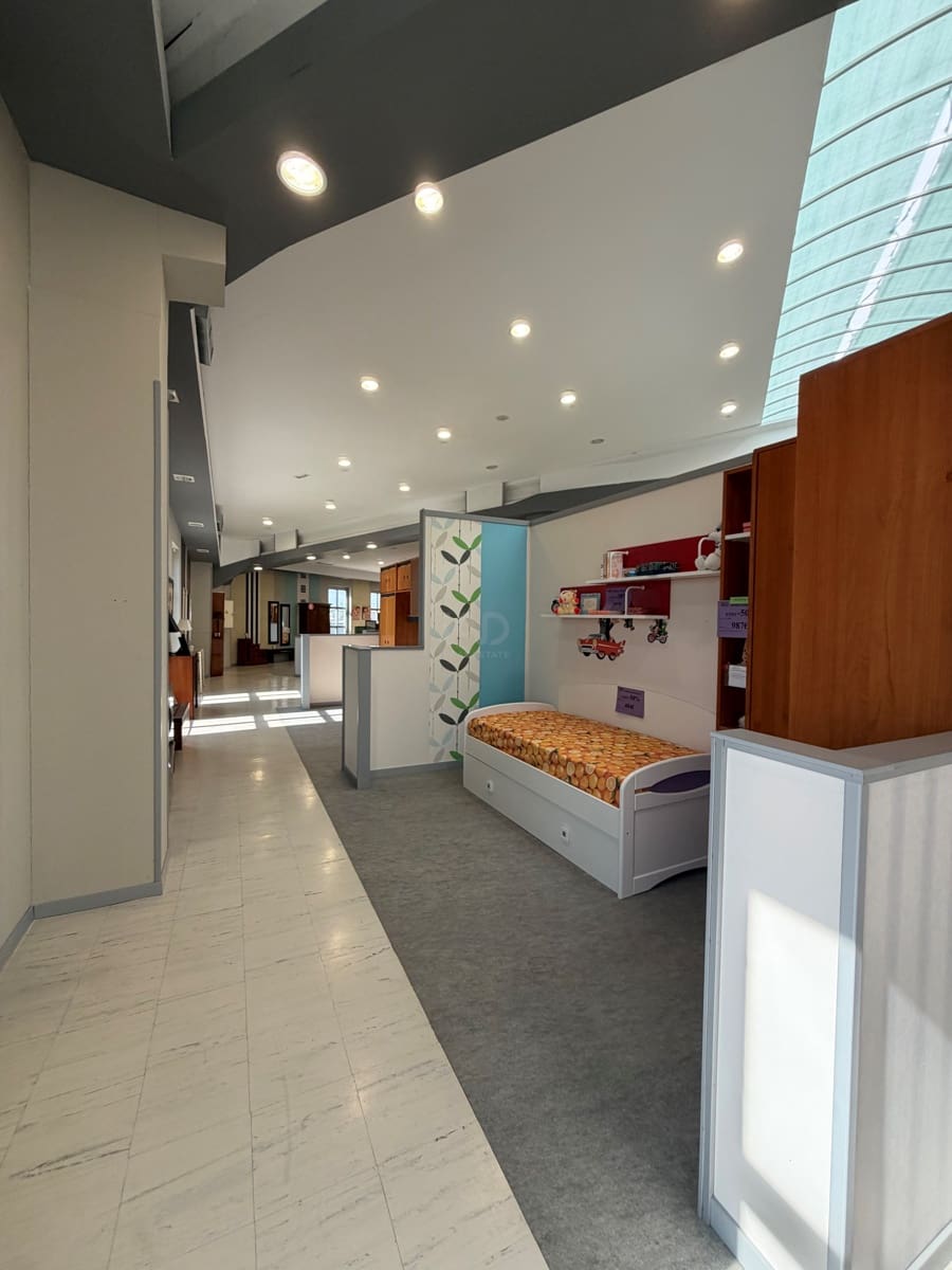 Erhverv til salg i Valladolid by - € 650.000 (Ref: 9987466)
