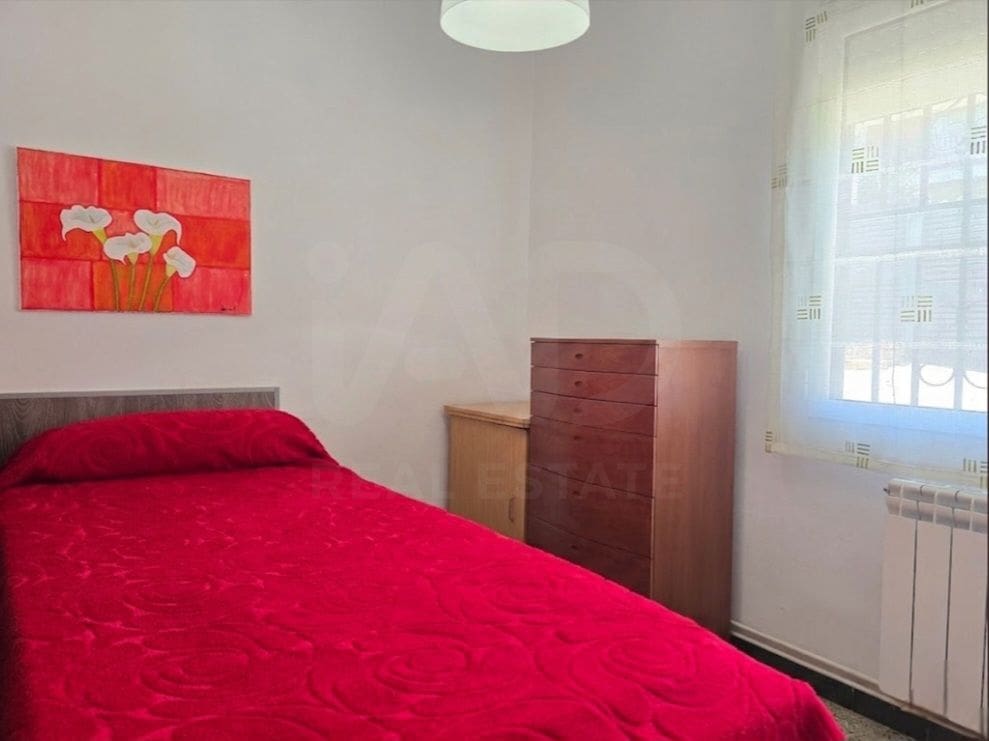 5 bedroom Villa for sale in Tarragona city with pool - € 329,000 (Ref: 9987471)