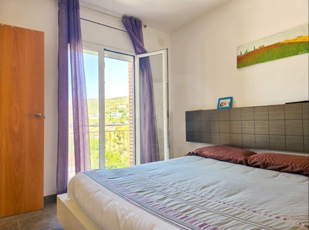 5 bedroom Villa for sale in Tarragona city with pool - € 329,000 (Ref: 9987471)