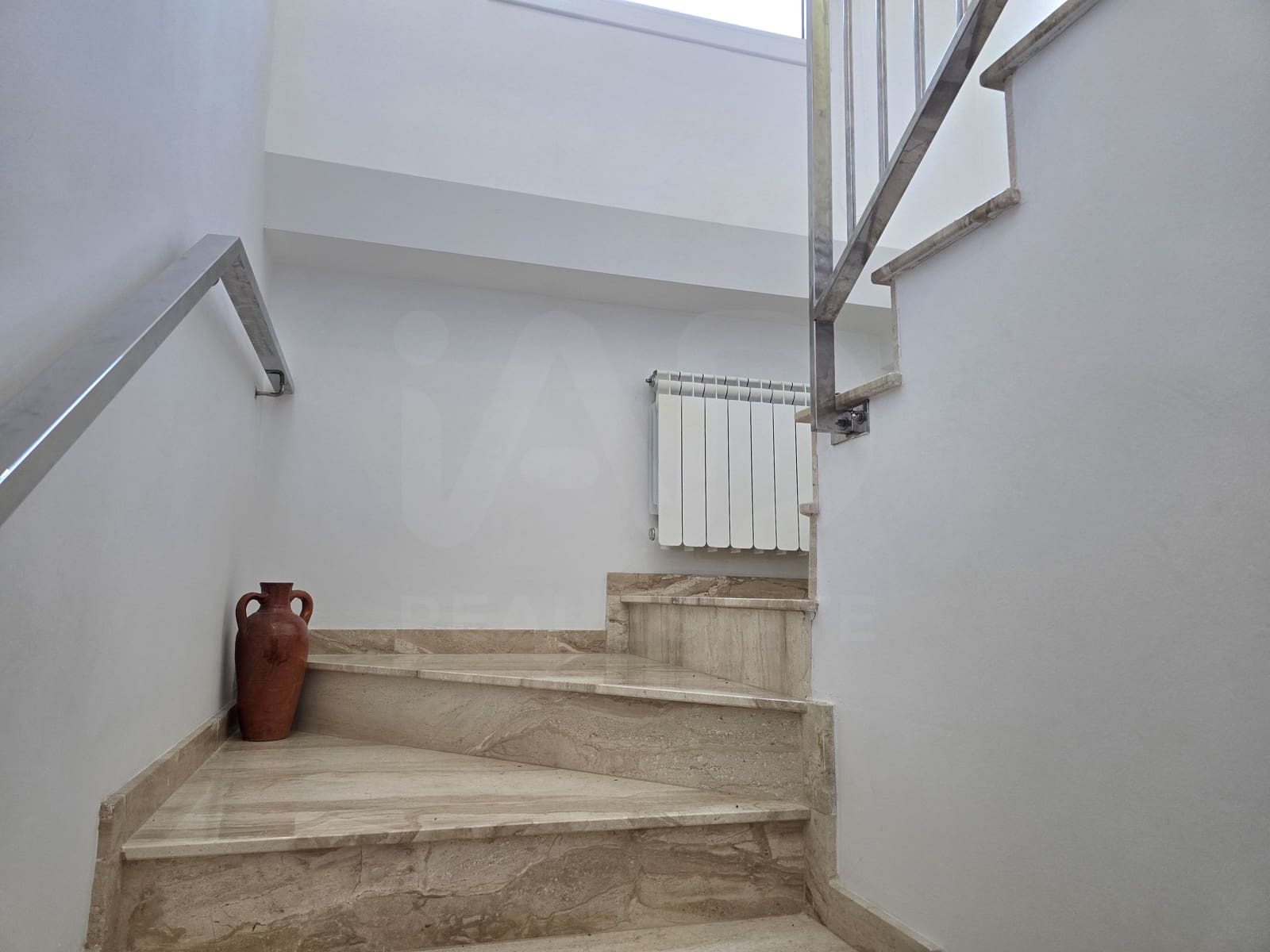 5 bedroom Villa for sale in Tarragona city with pool - € 329,000 (Ref: 9987471)