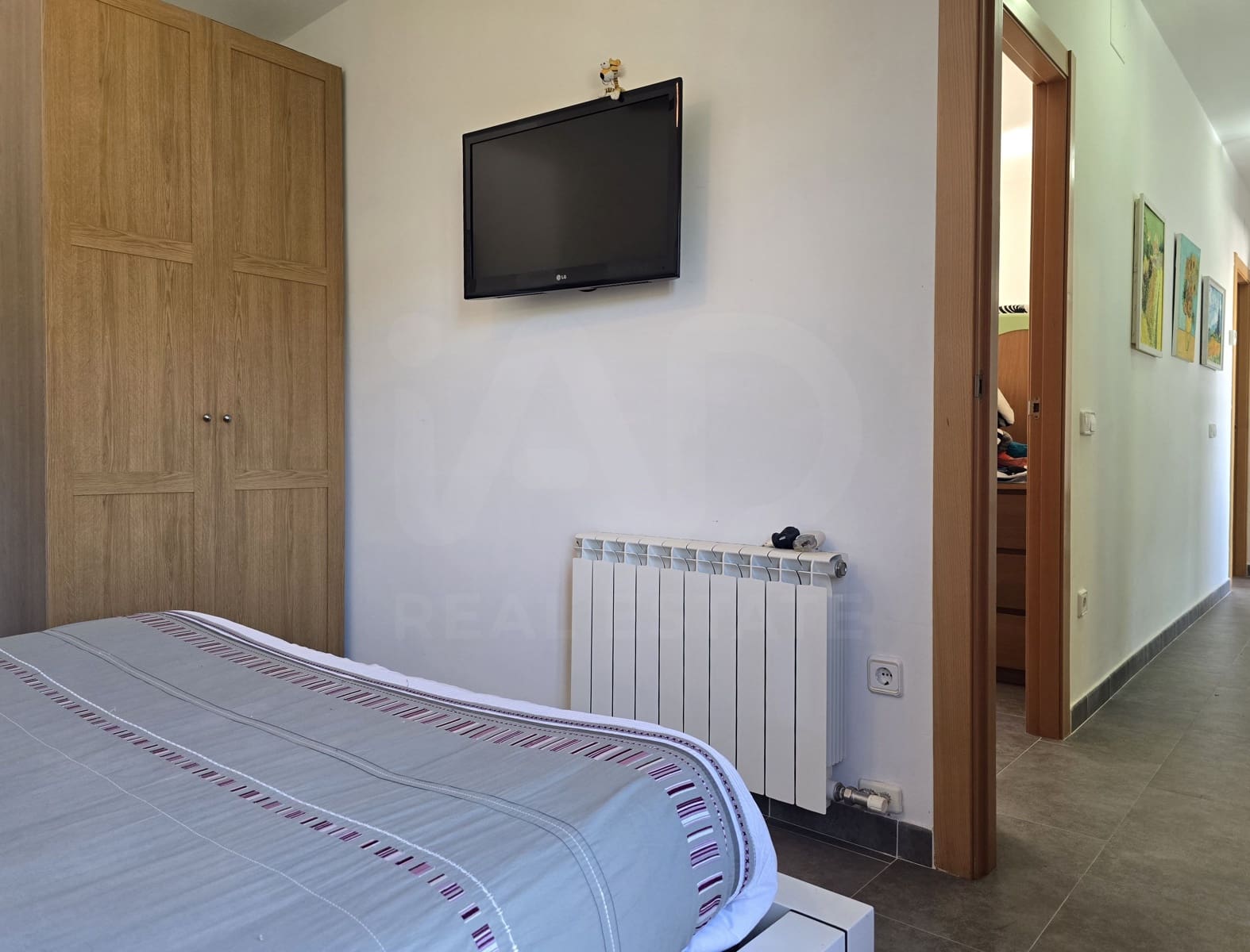 5 bedroom Villa for sale in Tarragona city with pool - € 329,000 (Ref: 9987471)