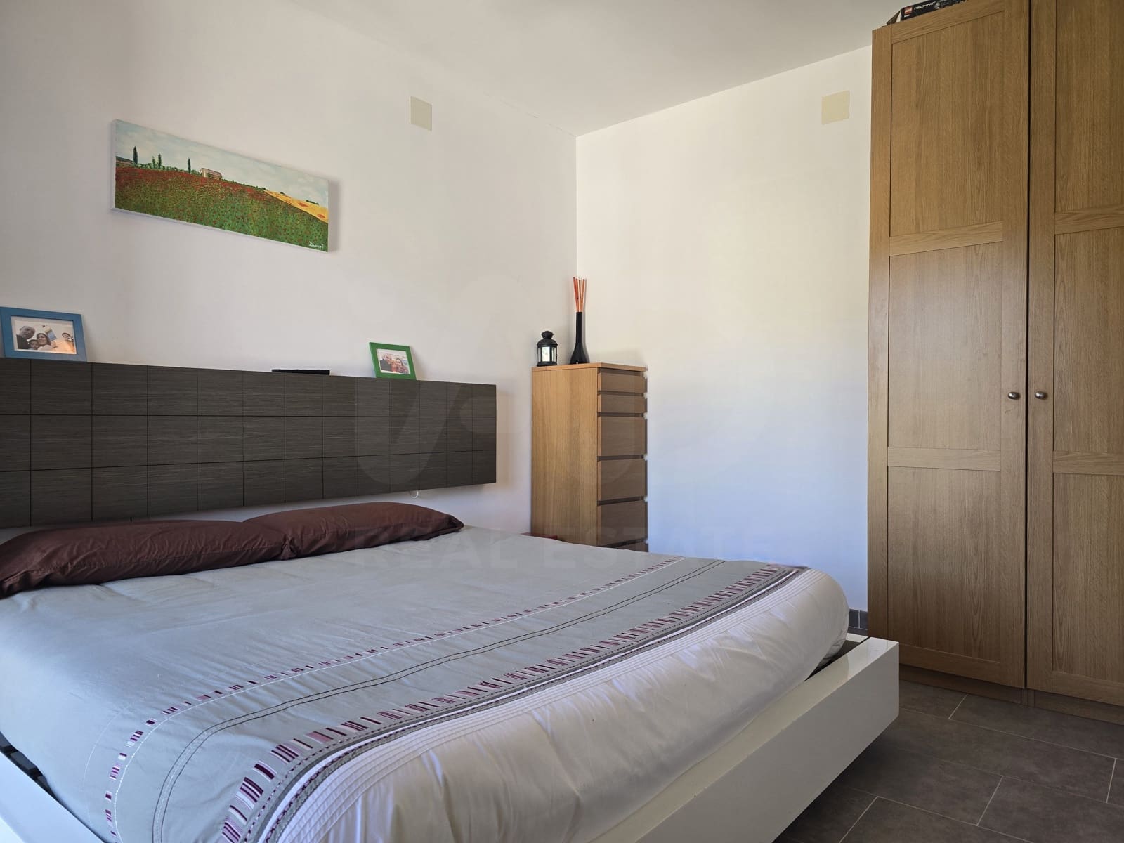 5 bedroom Villa for sale in Tarragona city with pool - € 329,000 (Ref: 9987471)