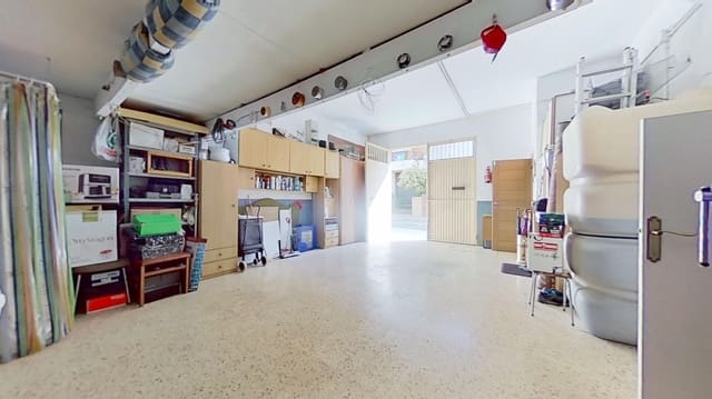 4 bedroom Terraced Villa for sale in Tarragona city with garage - € 237,000 (Ref: 9987472)