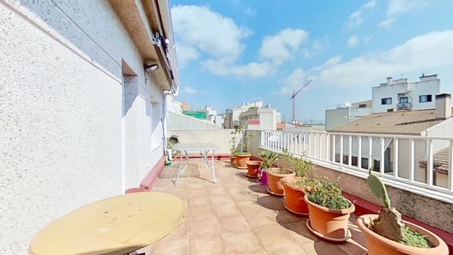 4 bedroom Terraced Villa for sale in Tarragona city with garage - € 237,000 (Ref: 9987472)