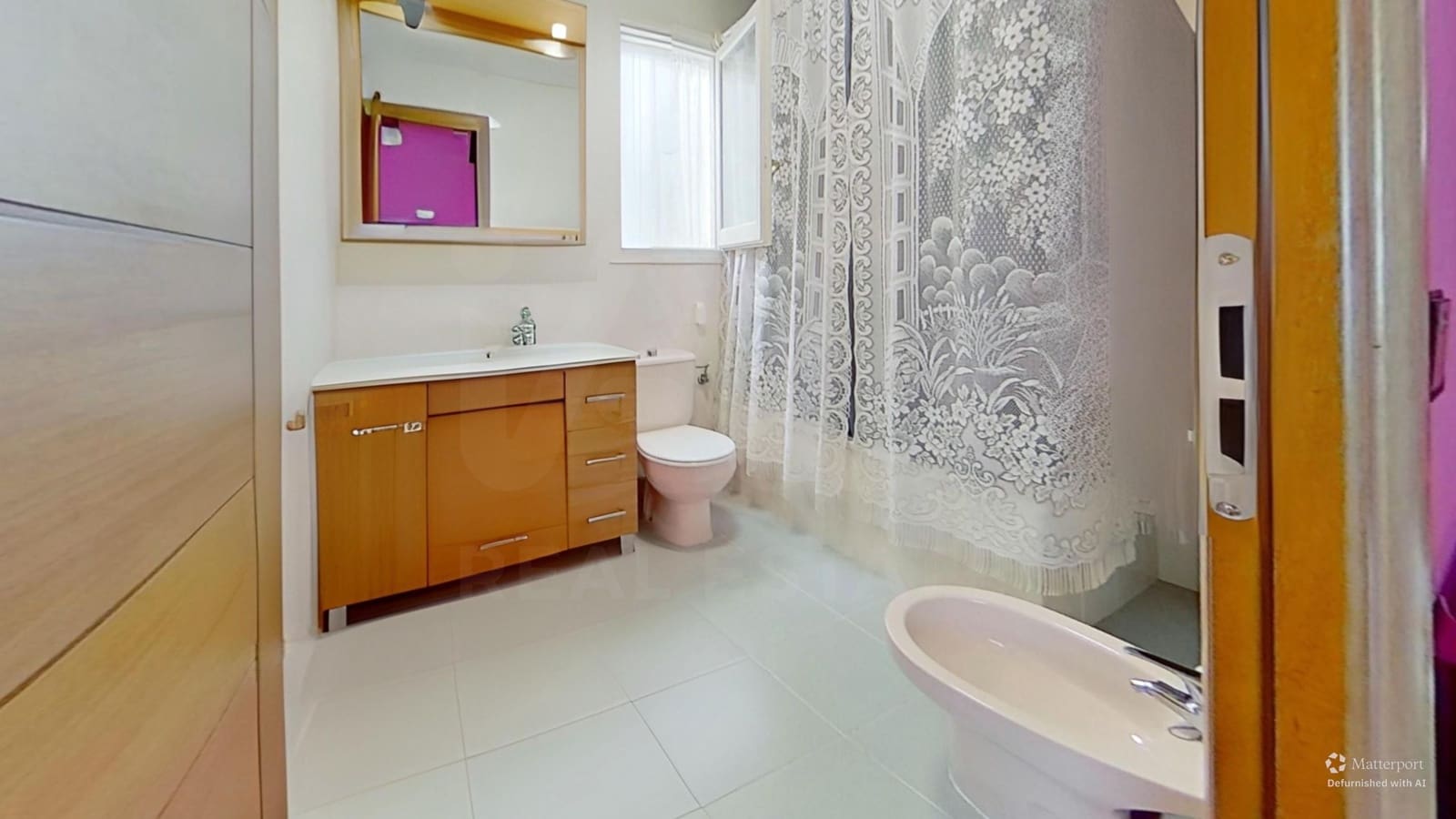 4 slaapkamer Rijtjeshuis te koop in Tarragona stad met garage - € 237.000 (Ref: 9987472)