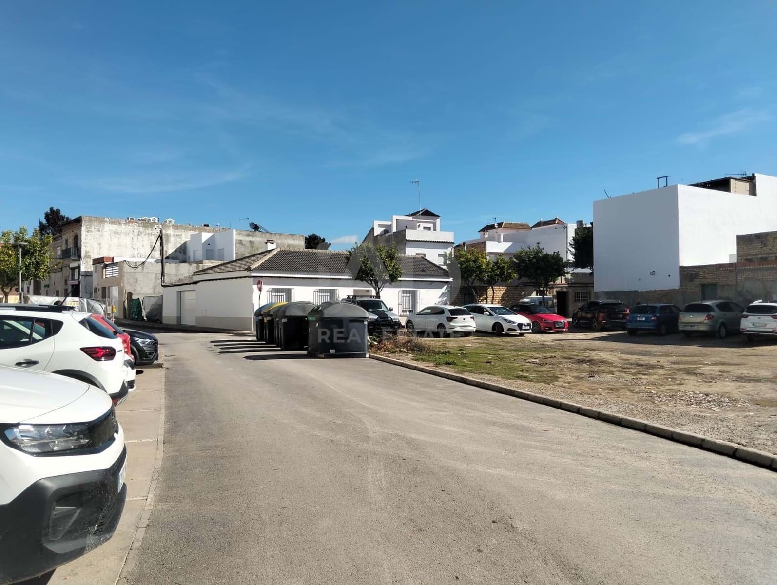 Building Plot for sale in Seville city - € 29,900 (Ref: 9987473)