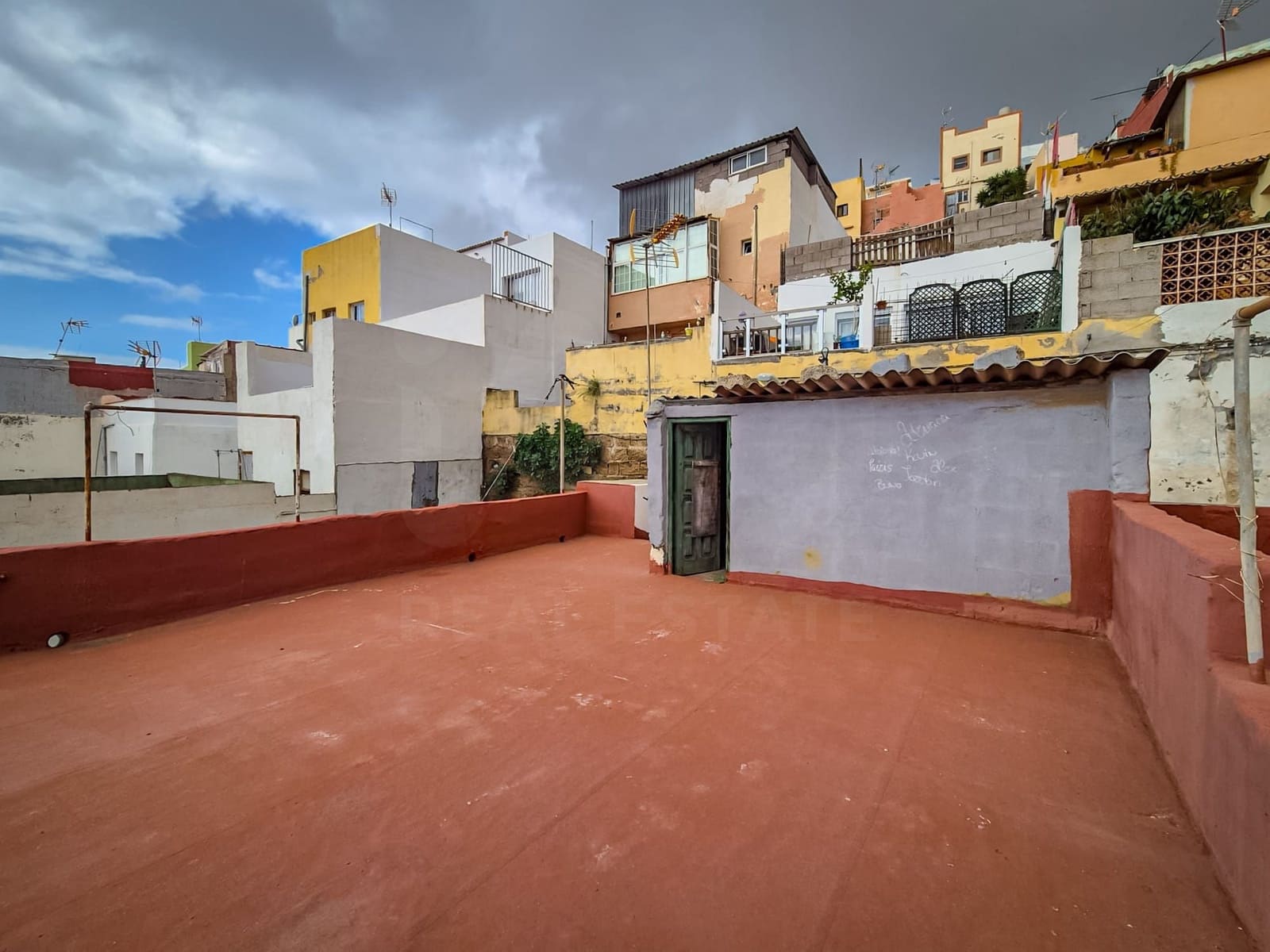 4 makuuhuone Omakotitalo myytävänä paikassa Santa Cruz de Tenerife - 219 000 € (Ref: 9987477)