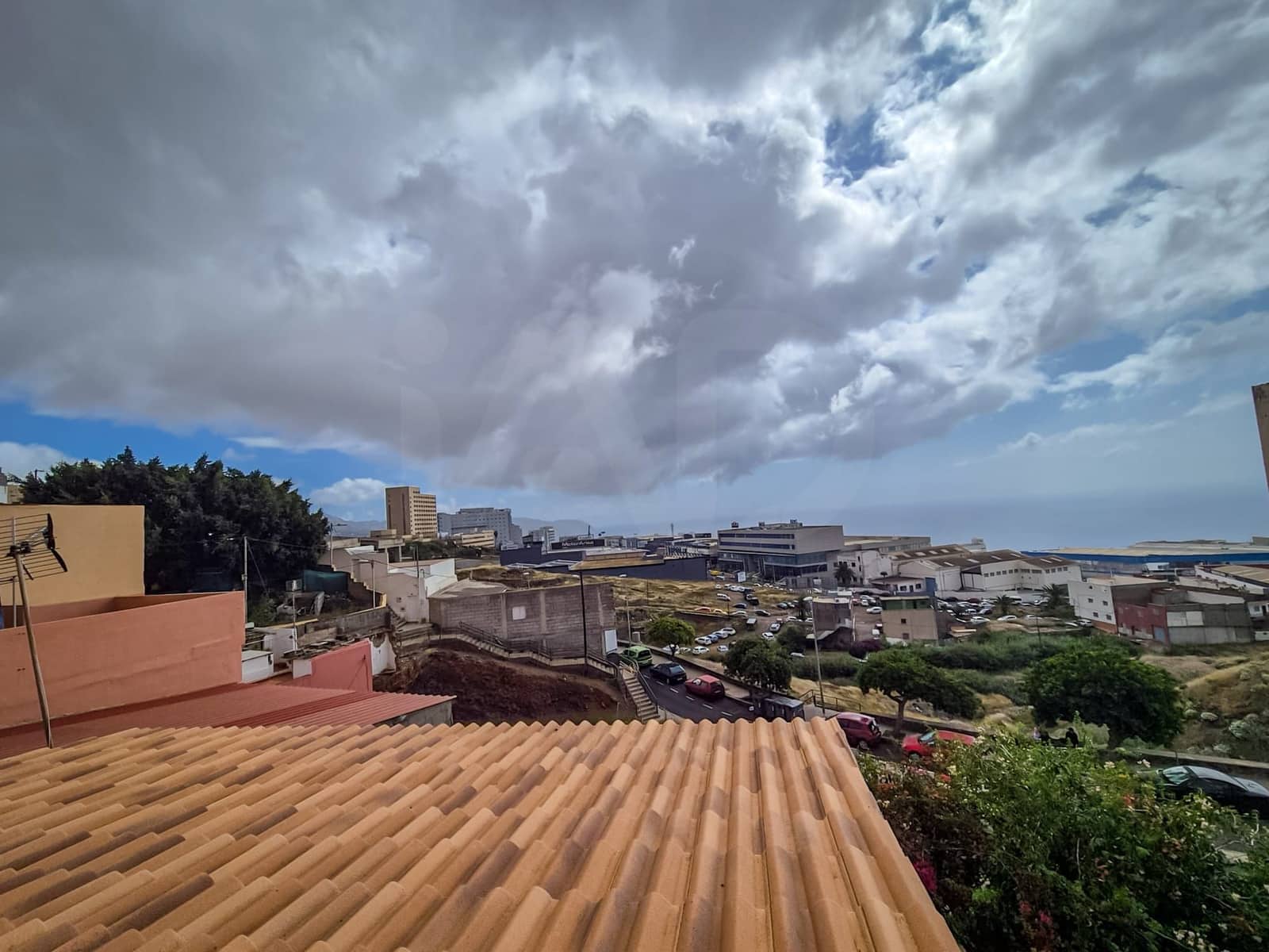 4 makuuhuone Omakotitalo myytävänä paikassa Santa Cruz de Tenerife - 219 000 € (Ref: 9987477)