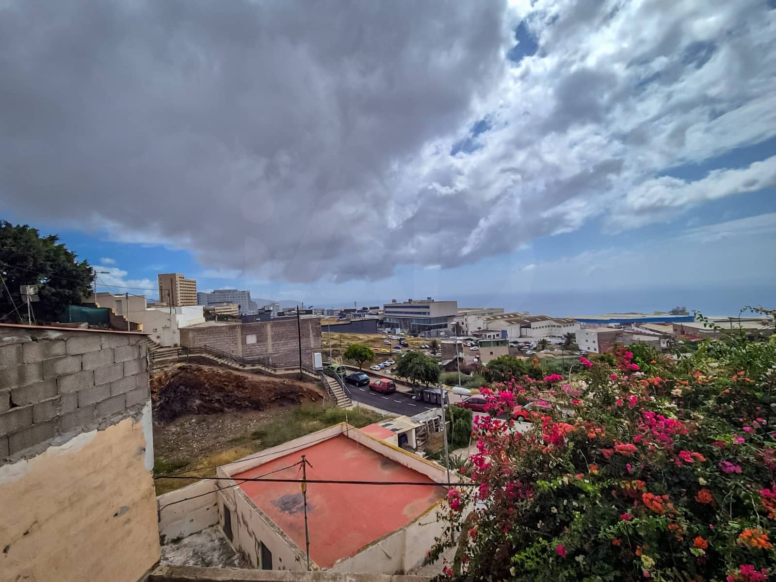 4 makuuhuone Omakotitalo myytävänä paikassa Santa Cruz de Tenerife - 219 000 € (Ref: 9987477)