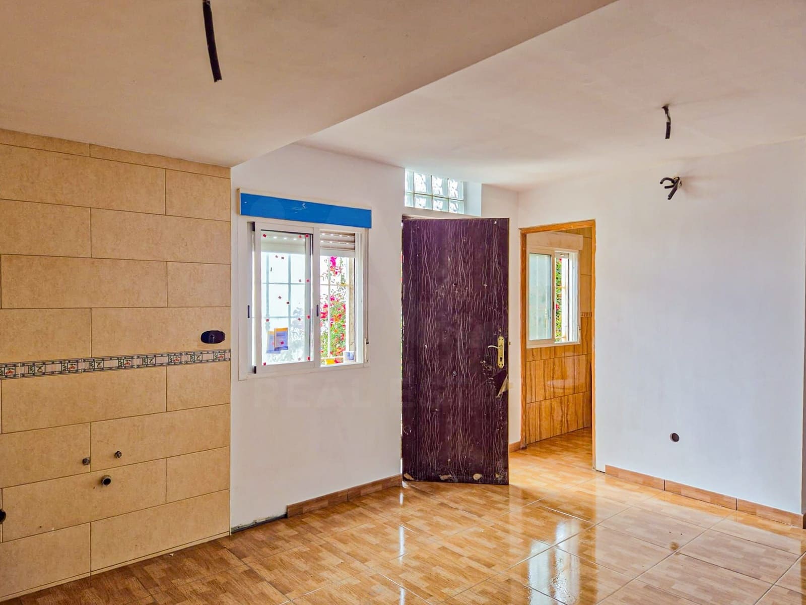 4 makuuhuone Omakotitalo myytävänä paikassa Santa Cruz de Tenerife - 219 000 € (Ref: 9987477)
