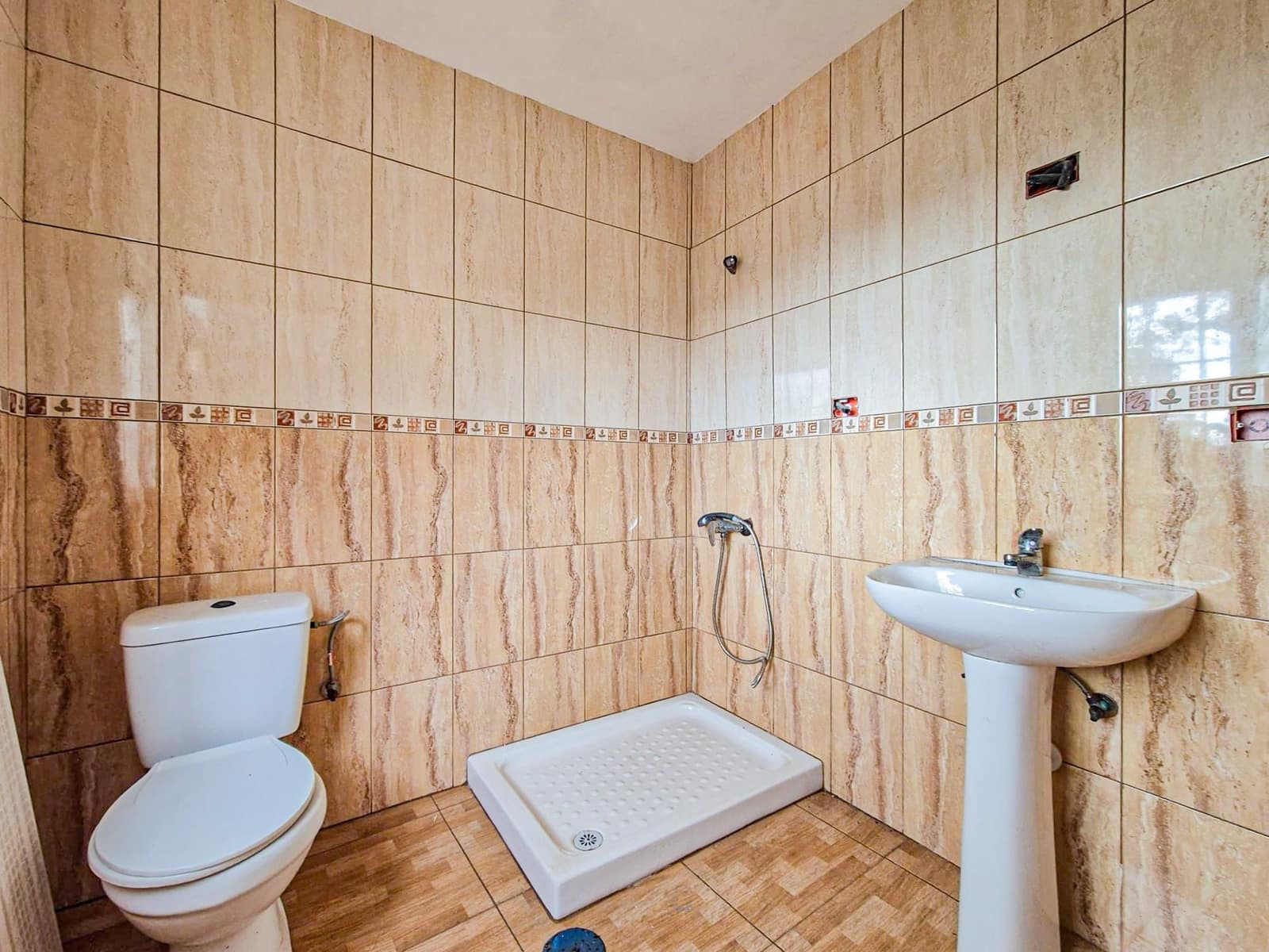4 makuuhuone Omakotitalo myytävänä paikassa Santa Cruz de Tenerife - 219 000 € (Ref: 9987477)