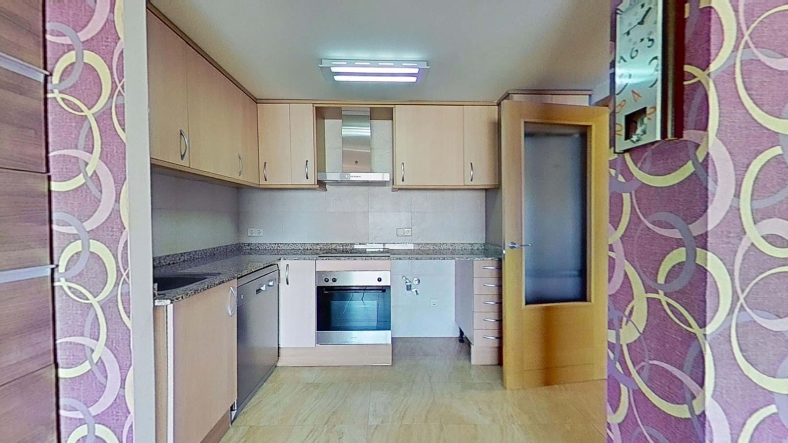 Apartamento de 3 habitaciones en Tarragona ciudad en venta con garaje - 140.000 € (Ref: 9987478)