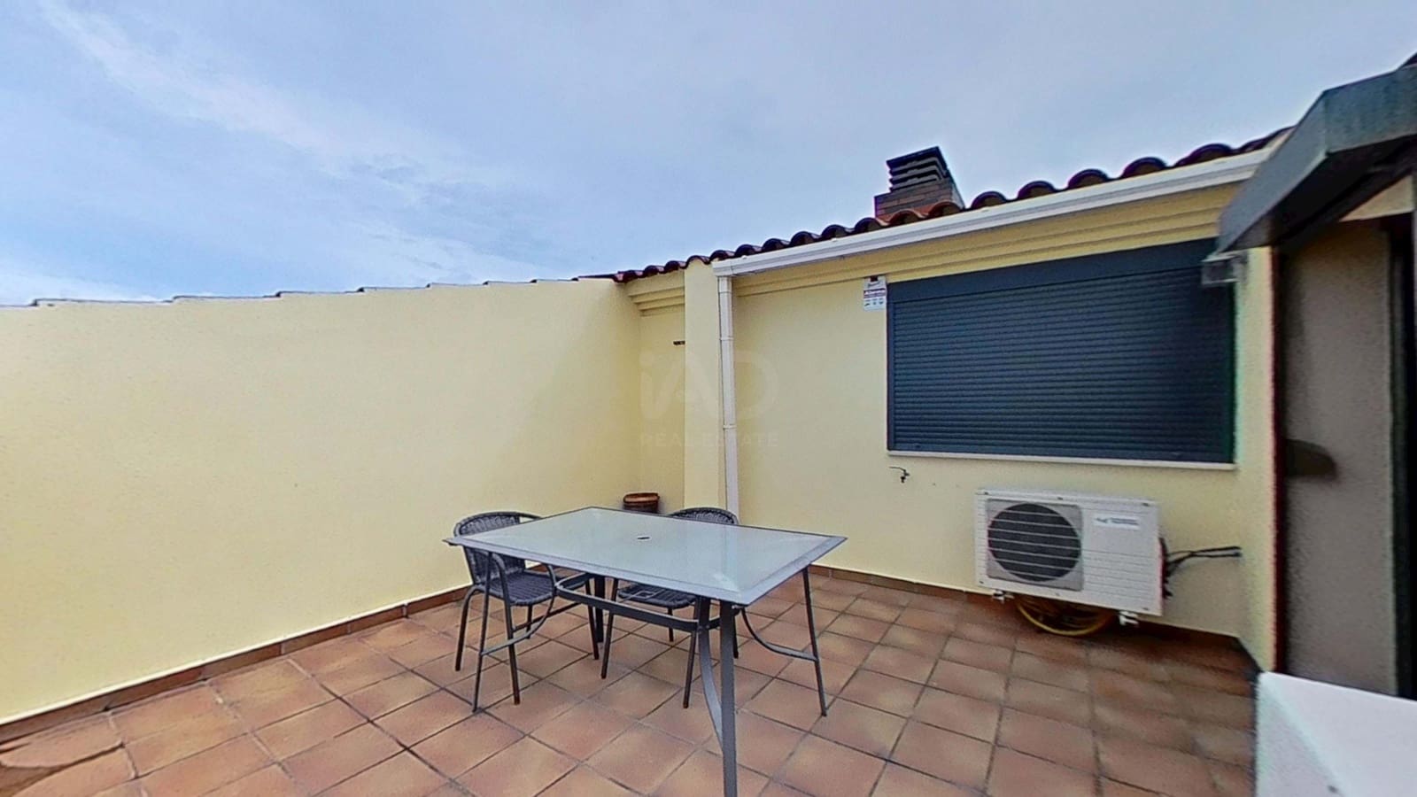 Apartamento de 3 habitaciones en Tarragona ciudad en venta con garaje - 140.000 € (Ref: 9987478)