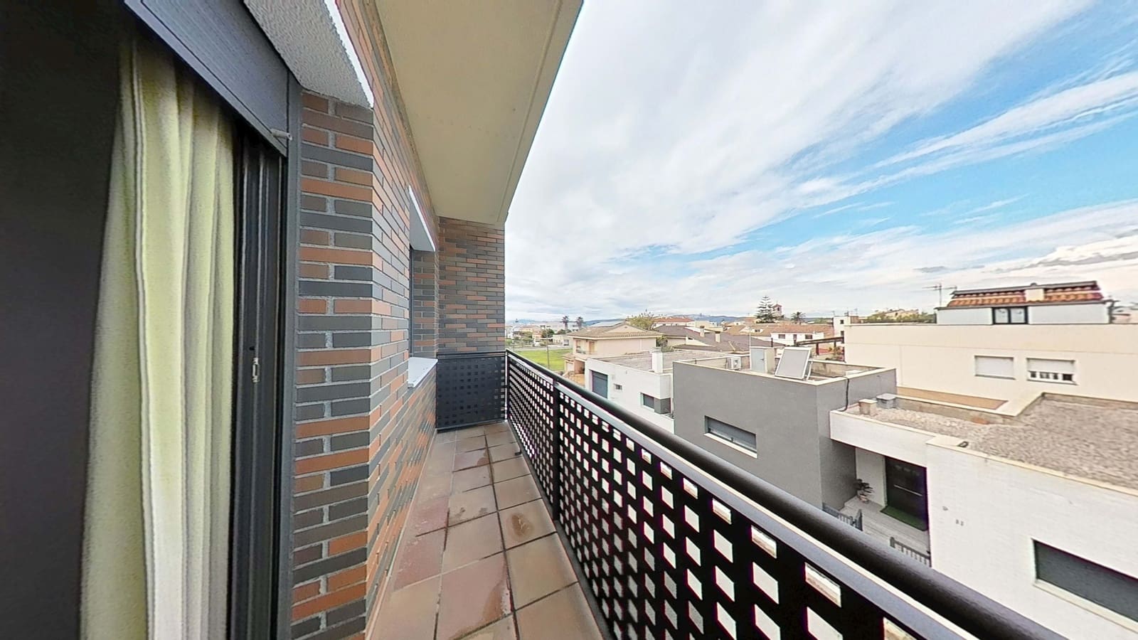 Apartamento de 3 habitaciones en Tarragona ciudad en venta con garaje - 140.000 € (Ref: 9987478)