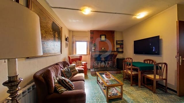 9 bedroom Townhouse for sale in Tarragona city - € 589,000 (Ref: 9987479)