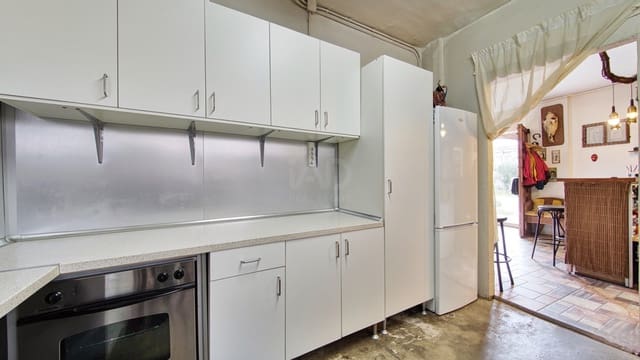 9 bedroom Townhouse for sale in Tarragona city - € 589,000 (Ref: 9987479)