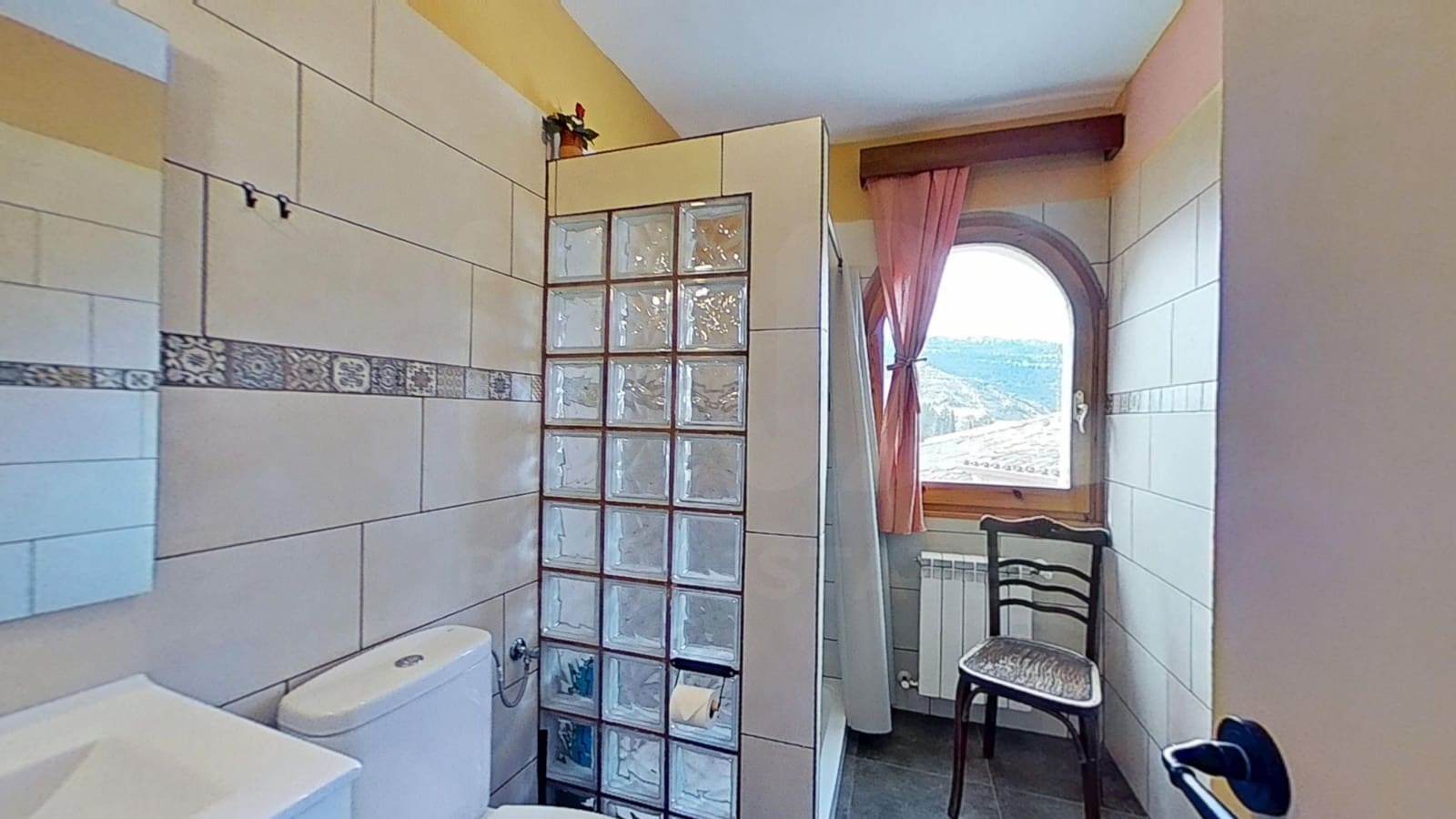 9 bedroom Townhouse for sale in Tarragona city - € 589,000 (Ref: 9987479)