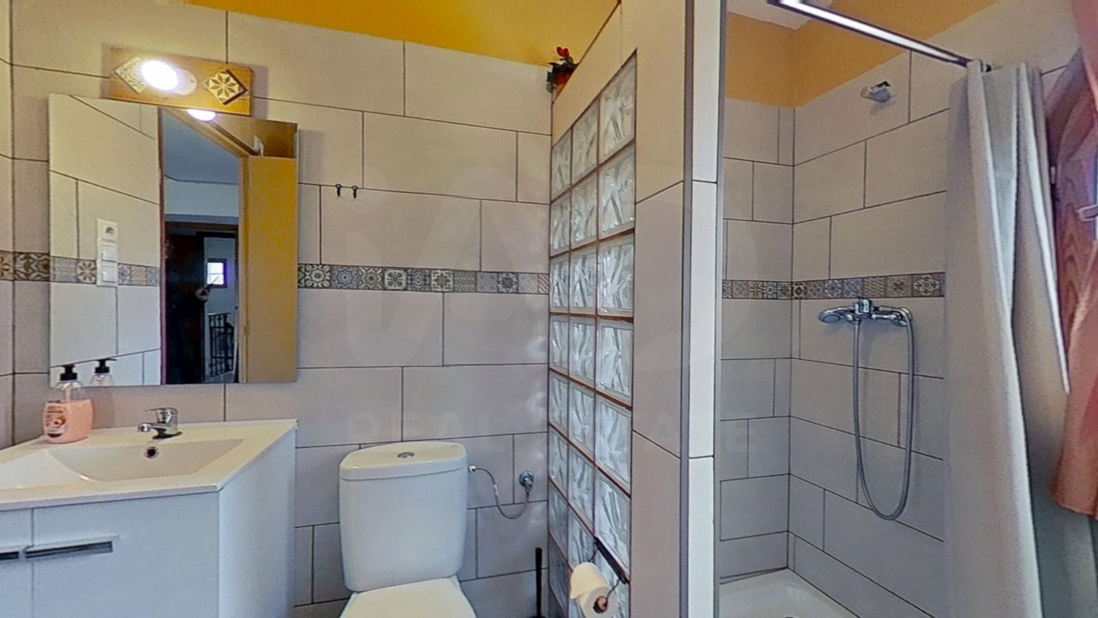 9 bedroom Townhouse for sale in Tarragona city - € 589,000 (Ref: 9987479)