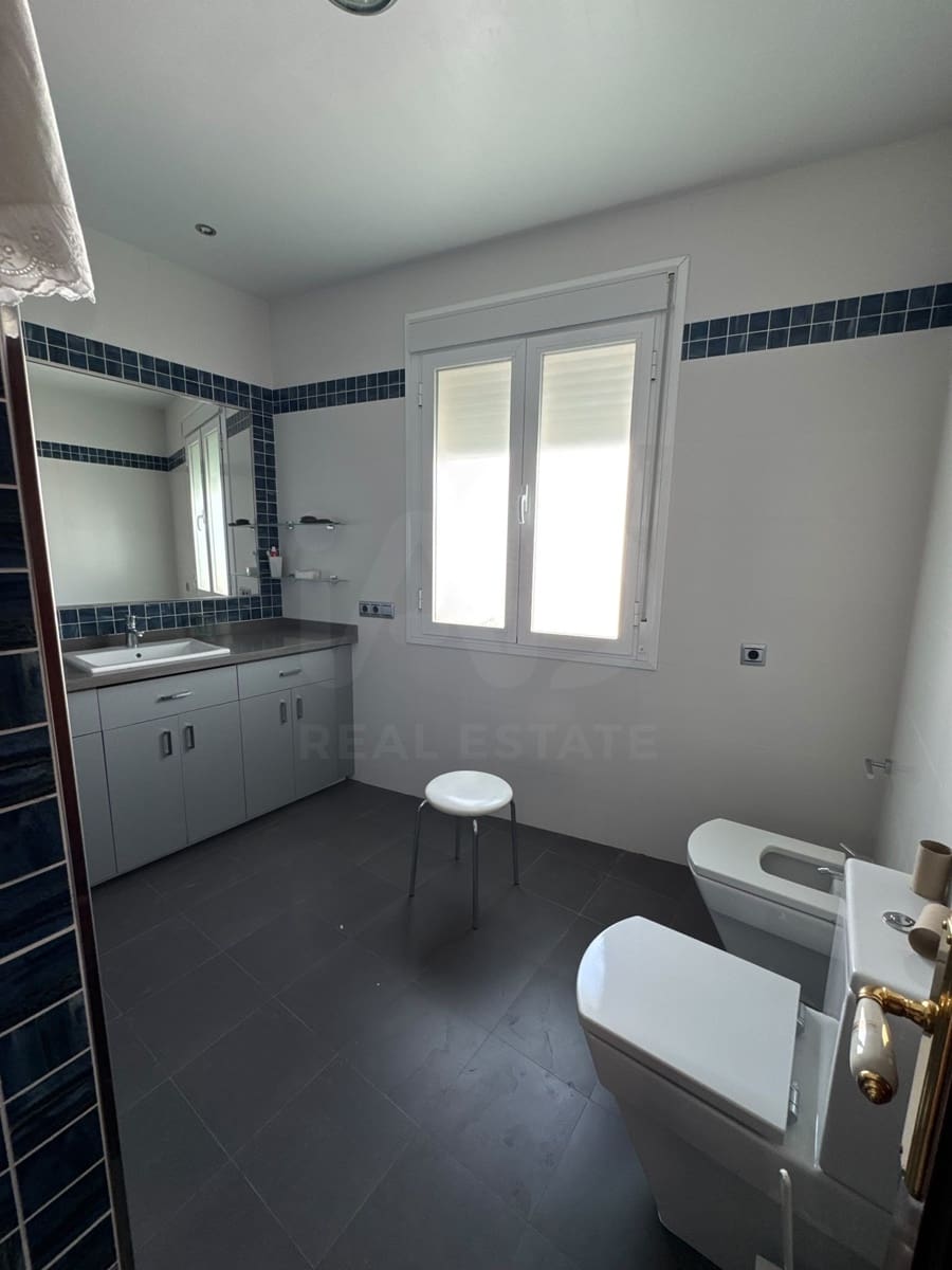 4 camera da letto Villetta a Schiera in vendita in Siviglia citta - 240.000 € (Rif: 9987480)