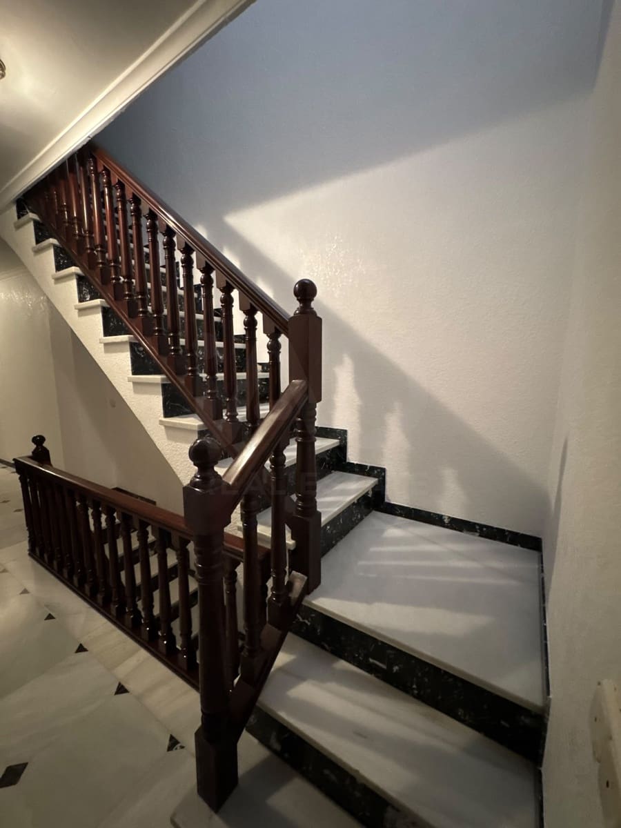 4 camera da letto Villetta a Schiera in vendita in Siviglia citta - 240.000 € (Rif: 9987480)