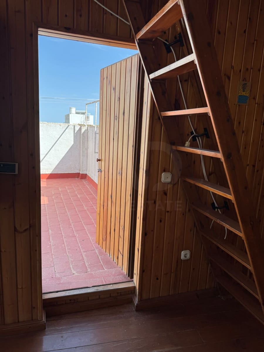 4 camera da letto Villetta a Schiera in vendita in Siviglia citta - 240.000 € (Rif: 9987480)