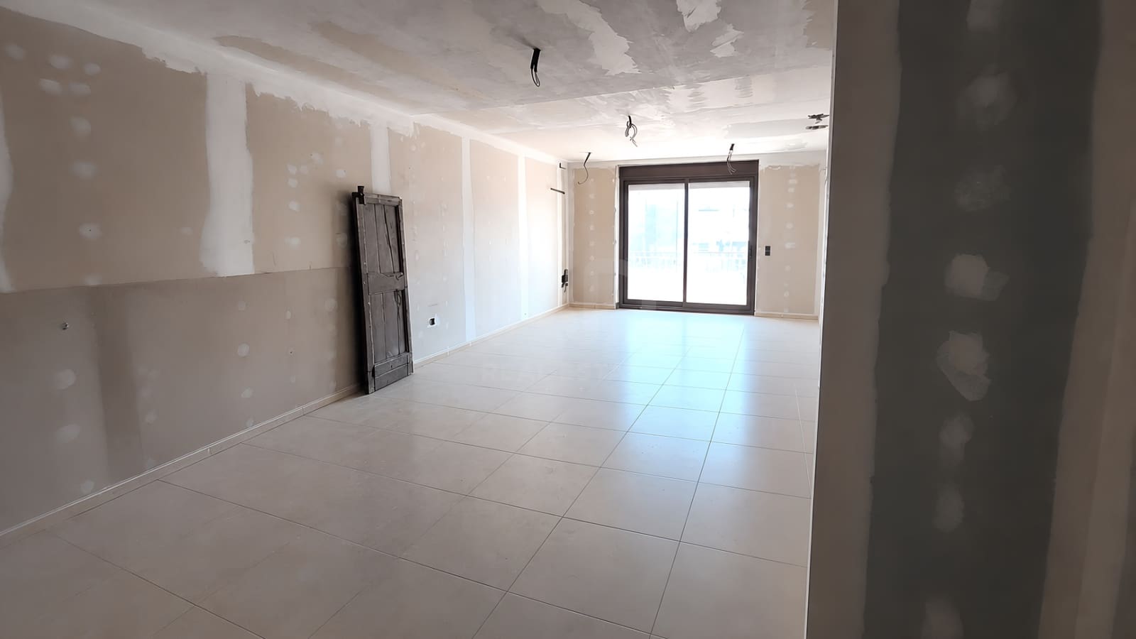 3 Zimmer Apartment zu verkaufen in Tarragona Stadt - 87.000 € (Ref: 9987481)