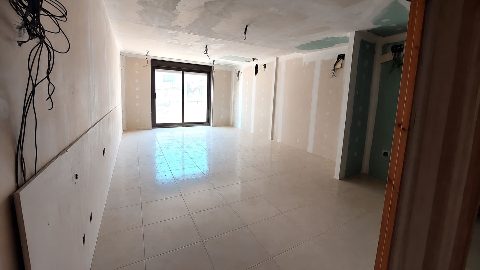 3 Zimmer Apartment zu verkaufen in Tarragona Stadt - 87.000 € (Ref: 9987481)