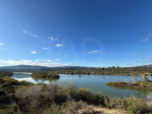 Ubebygd land til salgs i Tarragona by - € 119 000 (Ref: 9987483)