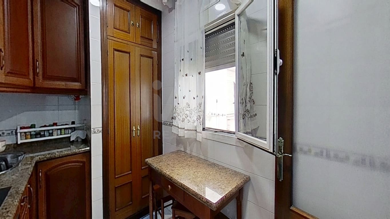 3 soverom Leilighet til salgs i Cadiz by - € 130 000 (Ref: 9987484)