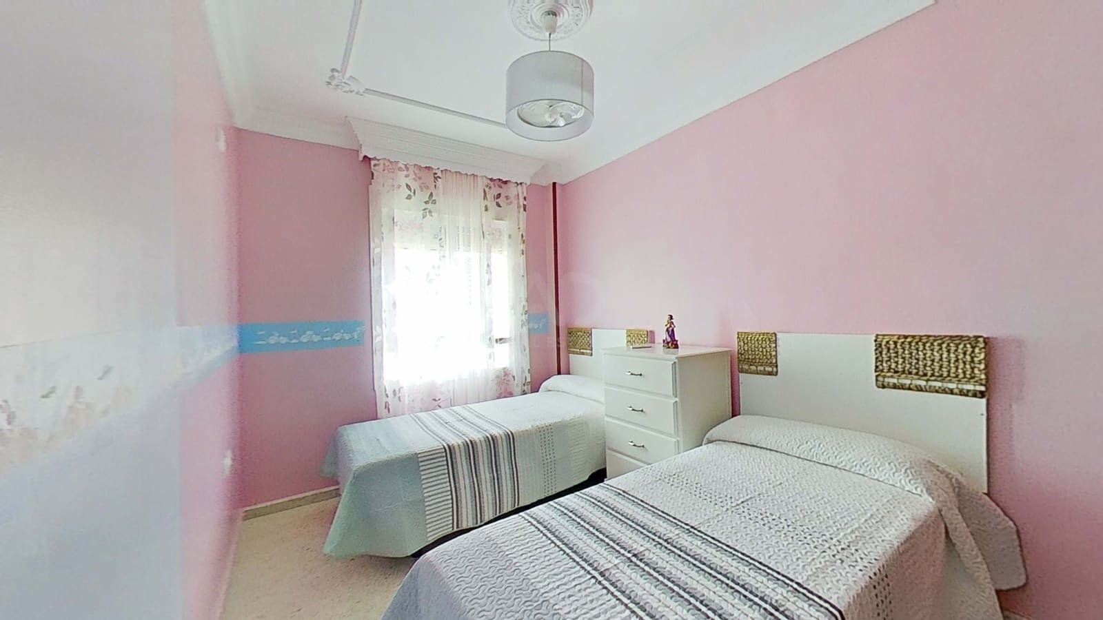 3 soverom Leilighet til salgs i Cadiz by - € 130 000 (Ref: 9987484)