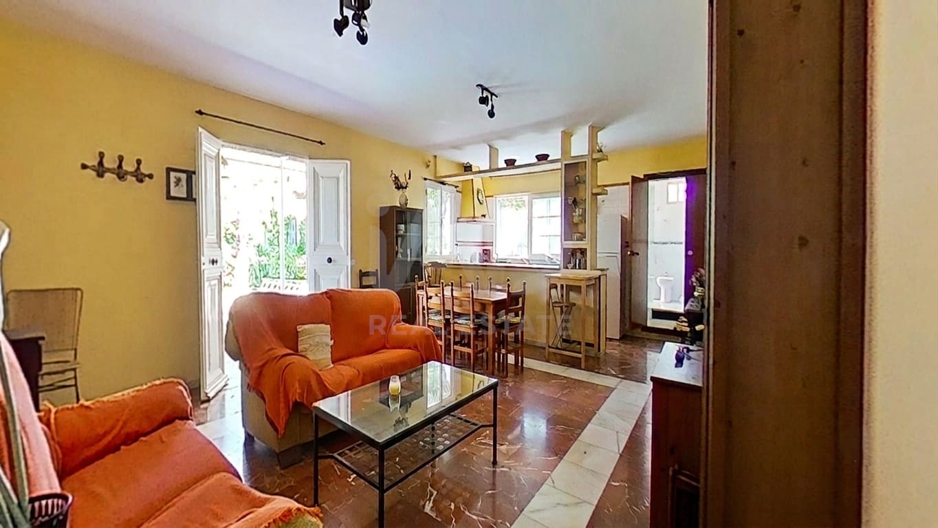 5 soverom Hus til salgs i Sevilla by med svømmebasseng garasje - € 360 000 (Ref: 9987485)