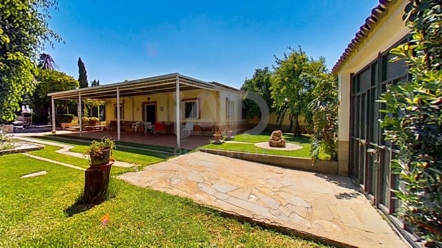 5 sovrum Hus till salu i Sevilla stad med pool garage - 360 000 € (Ref: 9987485)