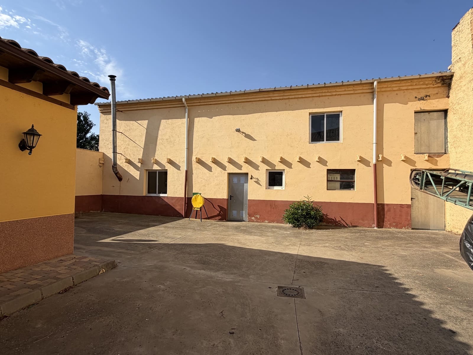 5 sypialnia Dom na sprzedaż w Miasto Leon z garażem - 180 000 € (Ref: 9987486)