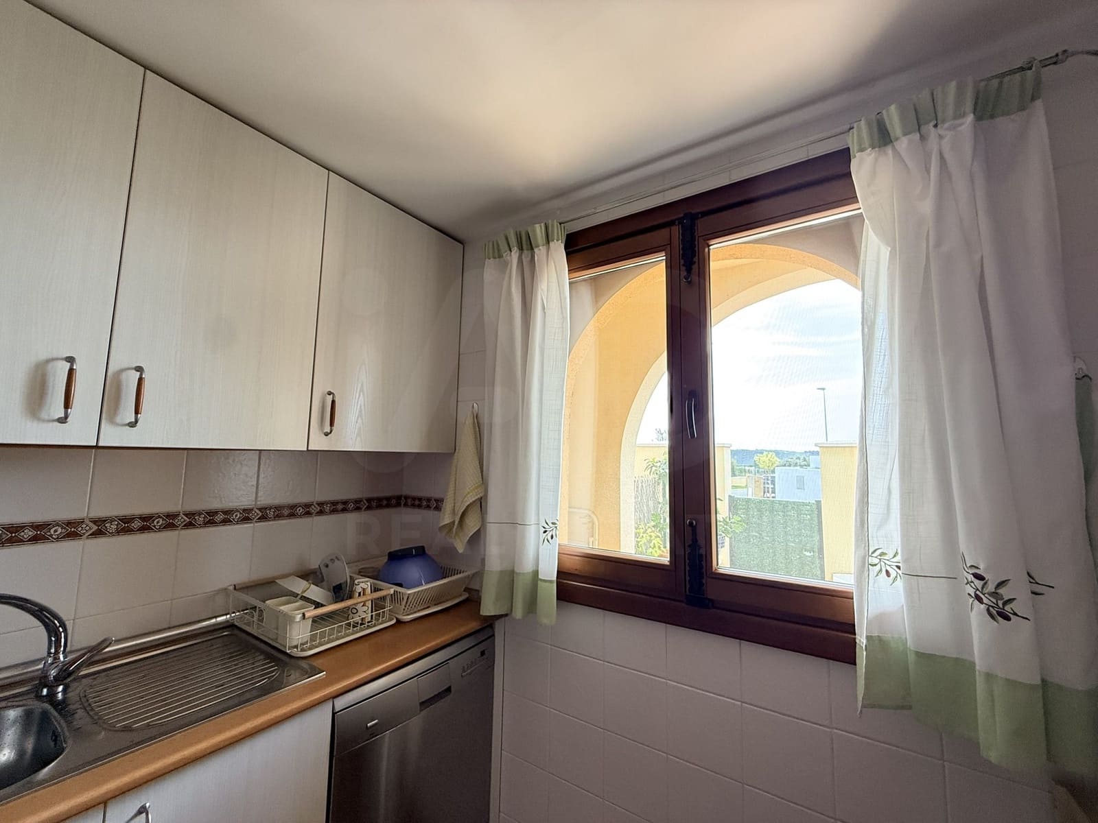 3 sypialnia Dom szeregowy na sprzedaż w Miasto Huelva z basenem - 265 000 € (Ref: 9987487)