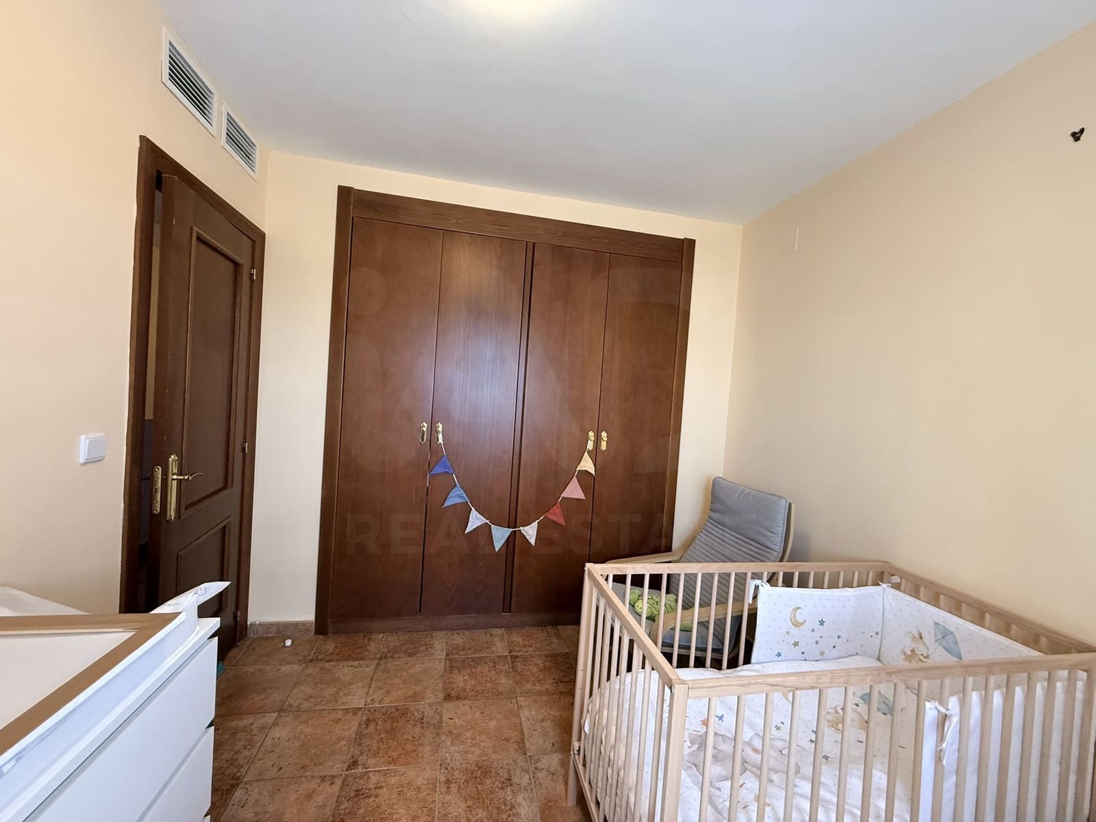 3 sypialnia Dom szeregowy na sprzedaż w Miasto Huelva z basenem - 265 000 € (Ref: 9987487)