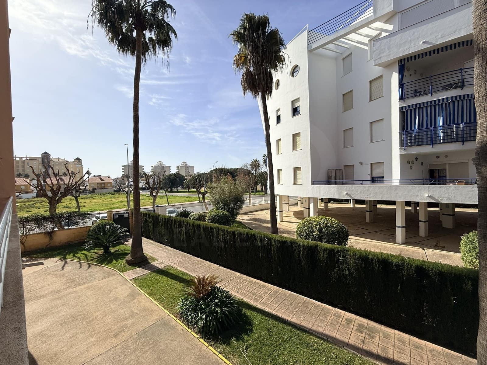 2 Zimmer Apartment zu verkaufen in Lepe - 240.000 € (Ref: 9987488)